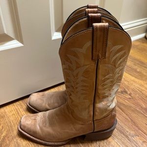 Men’s Justin Snip Toe Boots 9.5